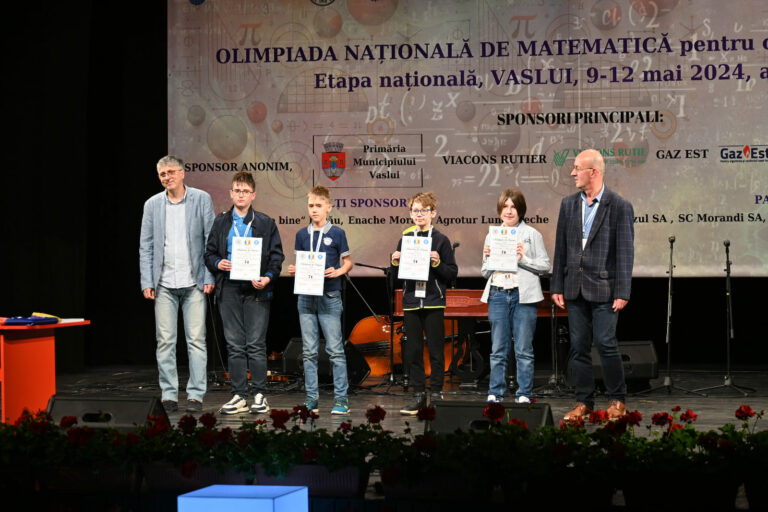 Tudor Parfene și Matei Cornea, elevi din Vaslui, obțin mențiuni de onoare la Olimpiada Națională de Matematică – FOTO