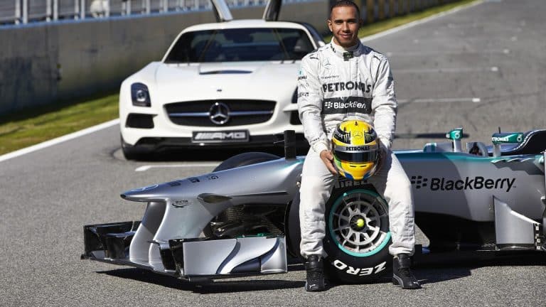 Lewis Hamilton va pleca de pe prima pozitie a grilei de start a Marelui Premiu al Chinei